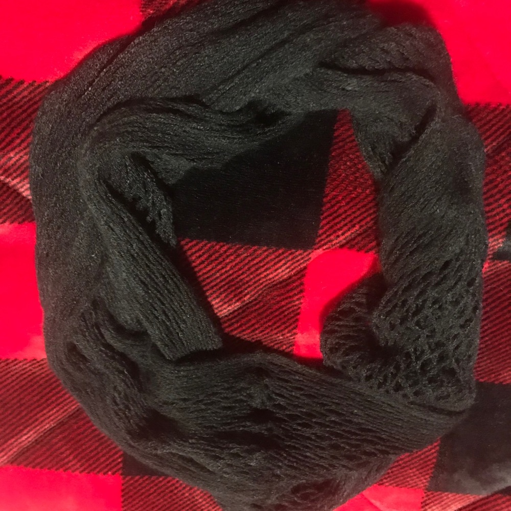 Black infinity scarf